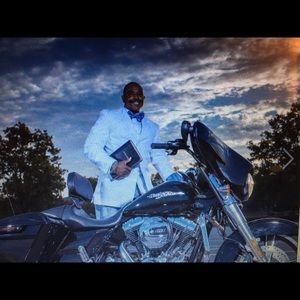 Meet your Posher, Garrick